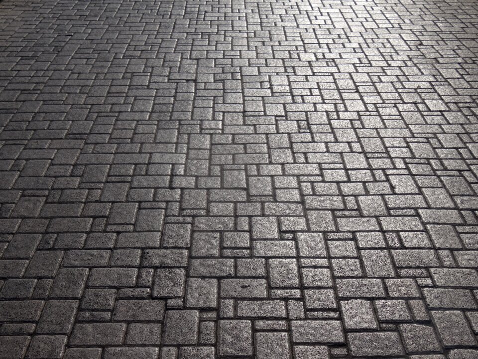 Pattern road flooring