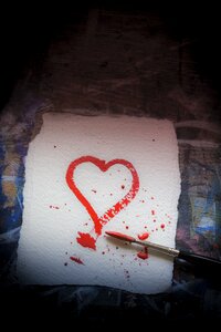 Romance paint red