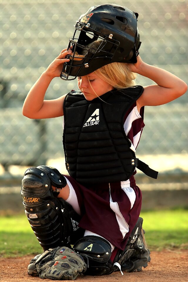 Female helmet game