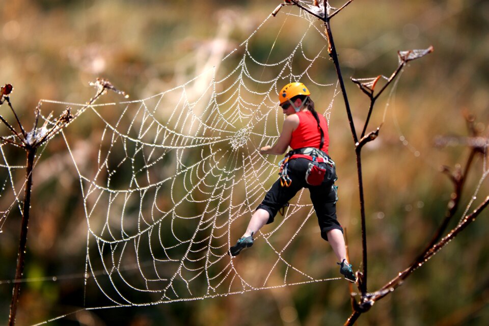 Unsecured mountaineer rappel to