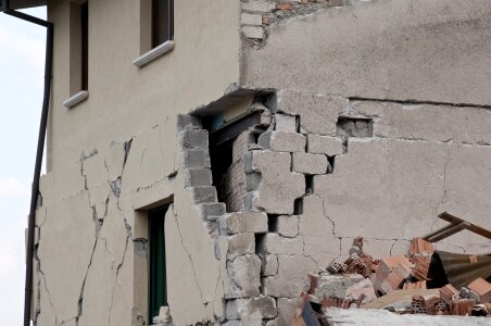 Disaster house roads