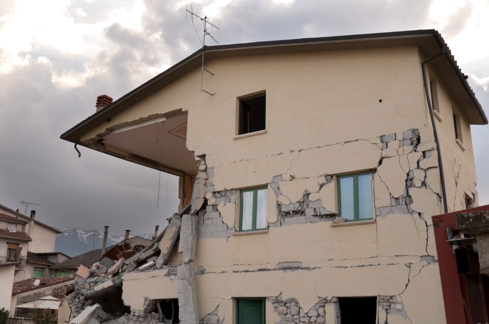Disaster house roads