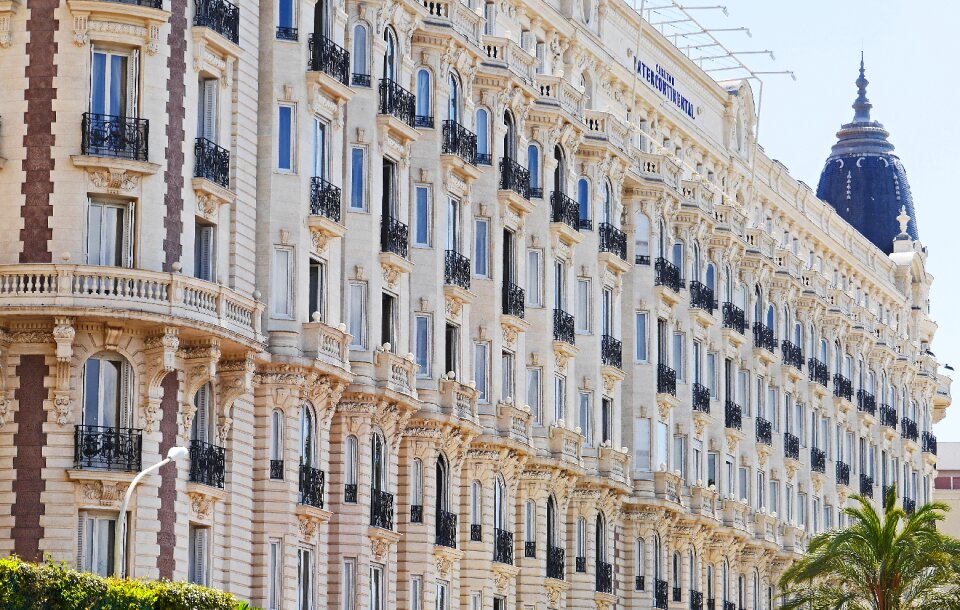 Côte d ' azur facade luxurious