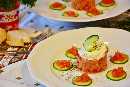 Fish cucumber tomato