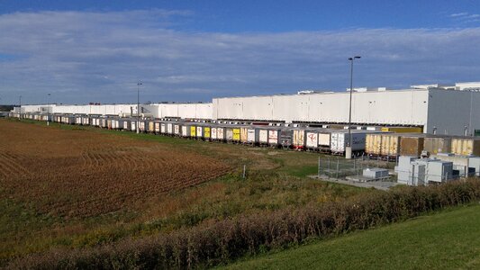 Distribution field warehouse photo
