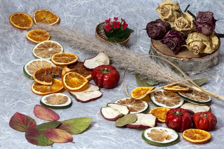 Roses dried fruit citrus fruits