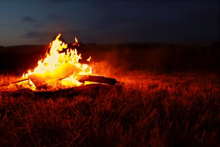 Hot burn campfire