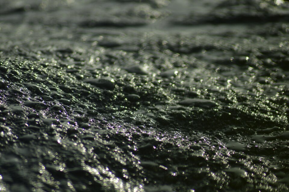 Drip surface ice
