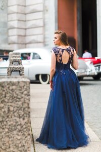 Fashion photoshoot riddle