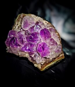 Mineral semi precious stone violet photo