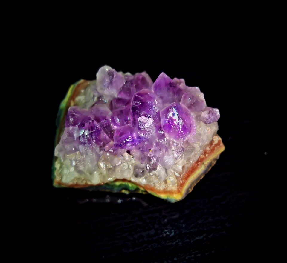 Mineral semi precious stone violet photo