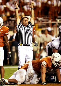 Texas touchdown referee photo