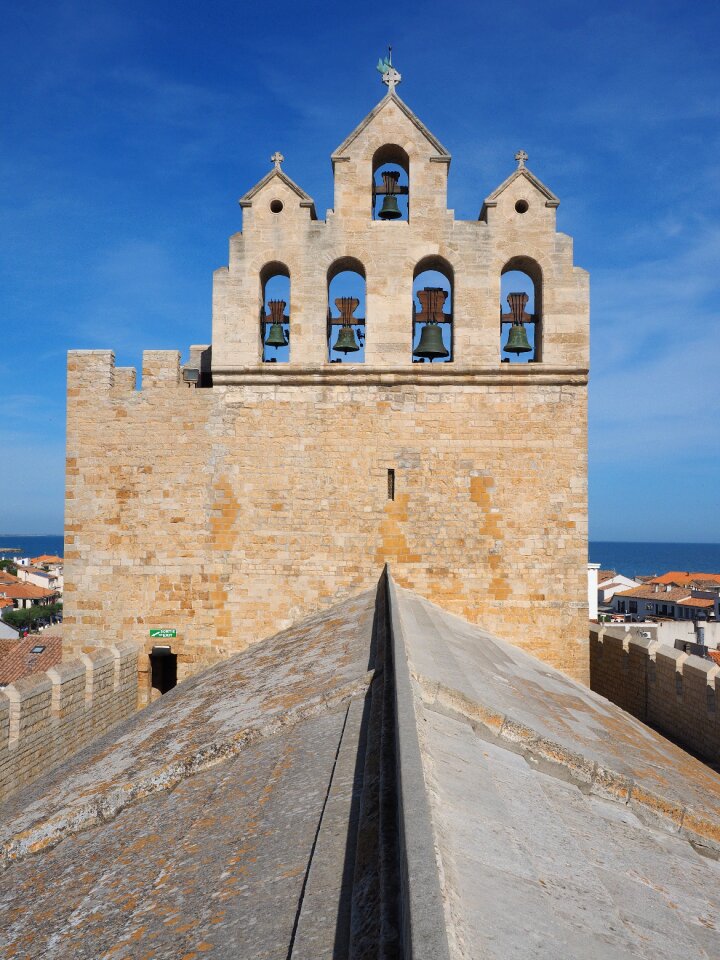 Building architecture notre-dame-de-la-mer