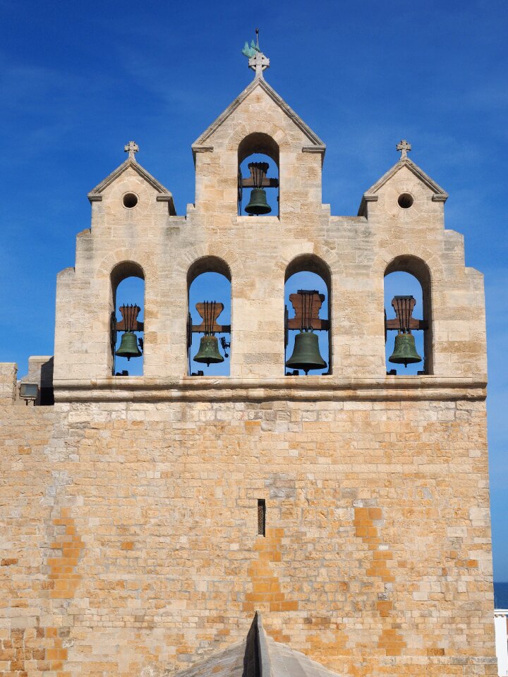 Building architecture notre-dame-de-la-mer