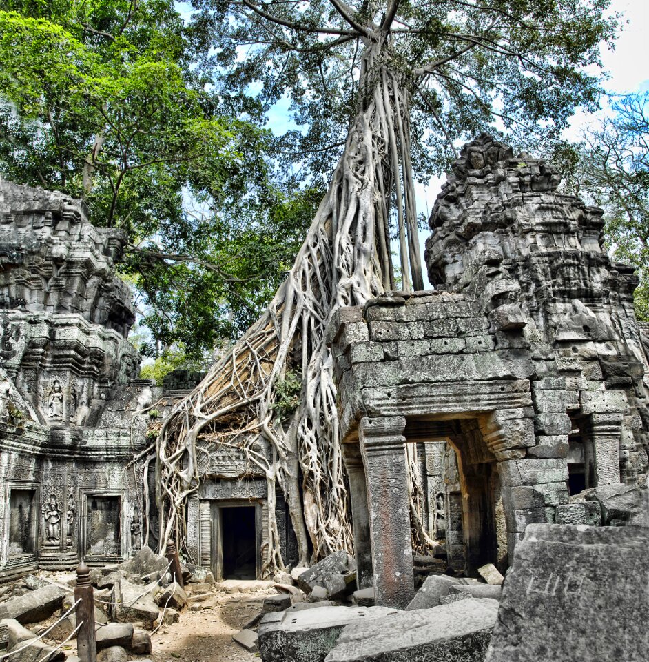Wat tourism architecture