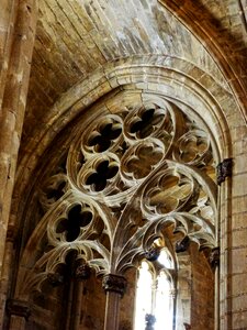Ogee carved stone cathedral tortosa