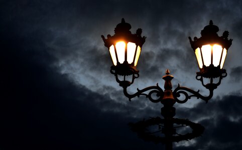 City light lamp photo