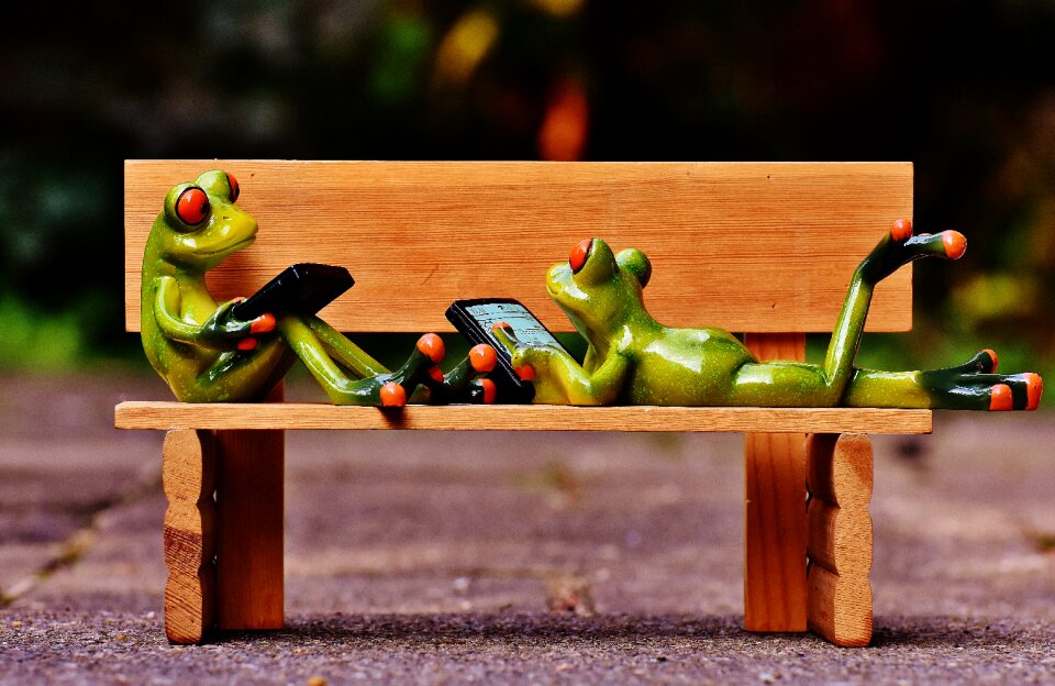 Bench relaxed figure