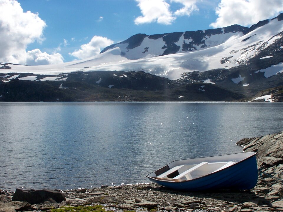 Lake mountains nature photo