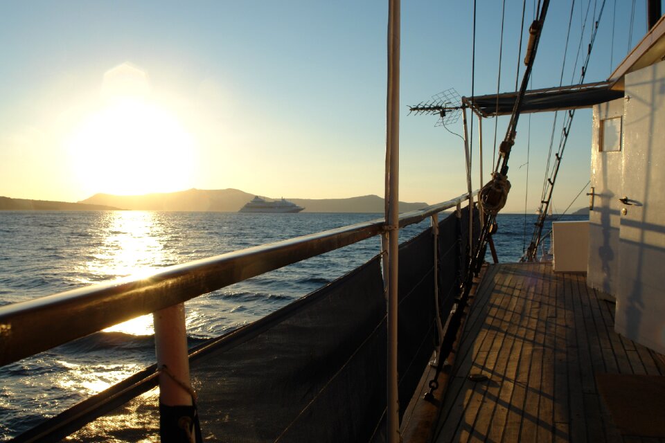 Travel ship water