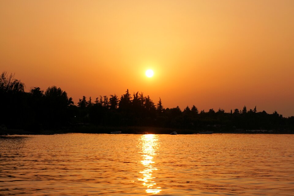 Romance water mood