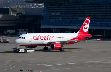 Airbus a320 jet passenger aircraft photo