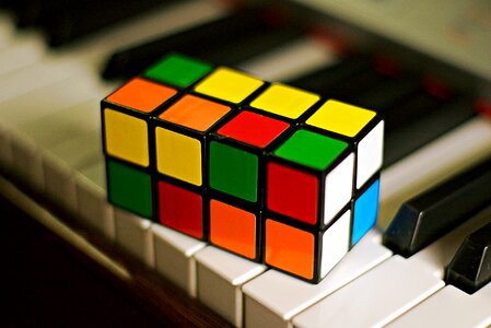 Cube piano keyboard