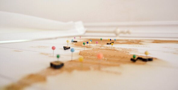 Markings pins travel