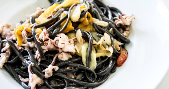 Linguine black italian