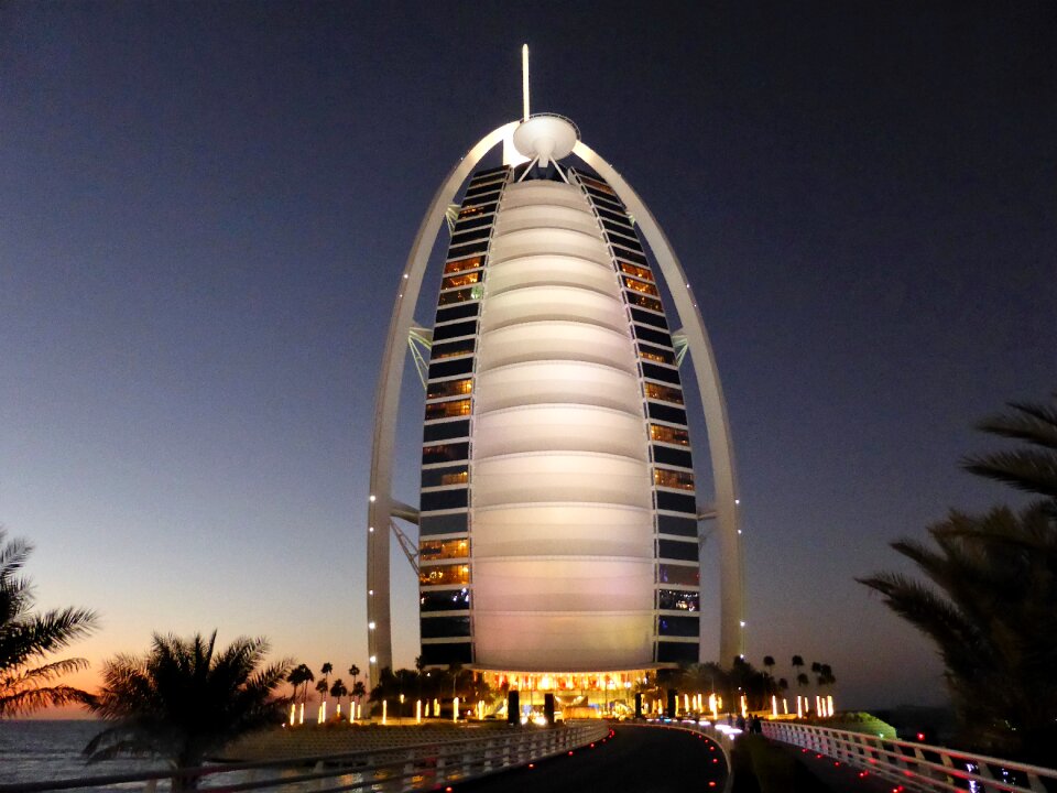 Emirates luxury glamor