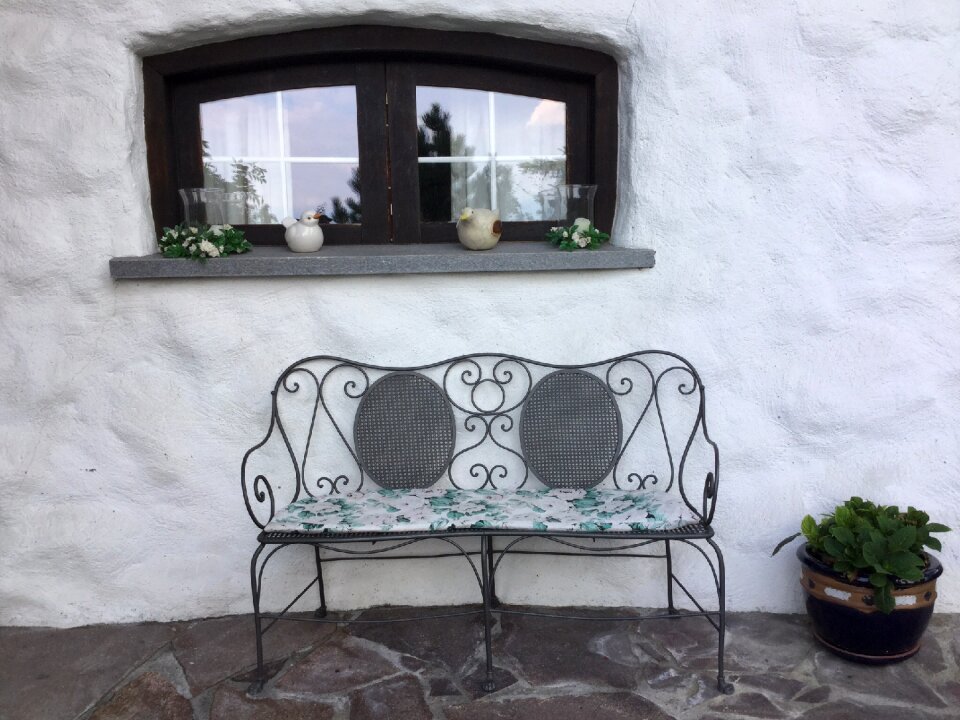 Window bank wall