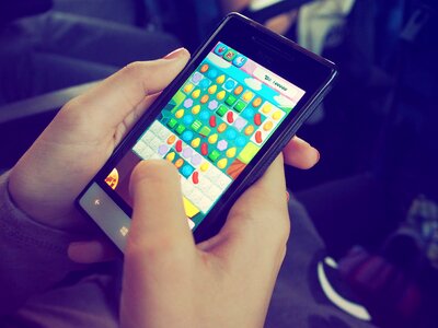 Game hands mobile phone