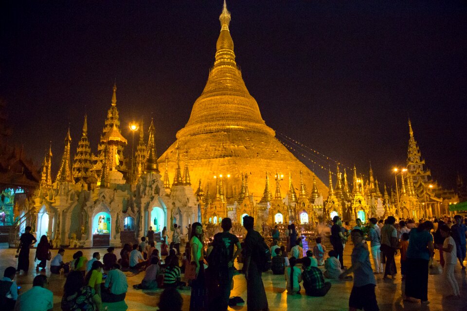 Burma yangoun temple