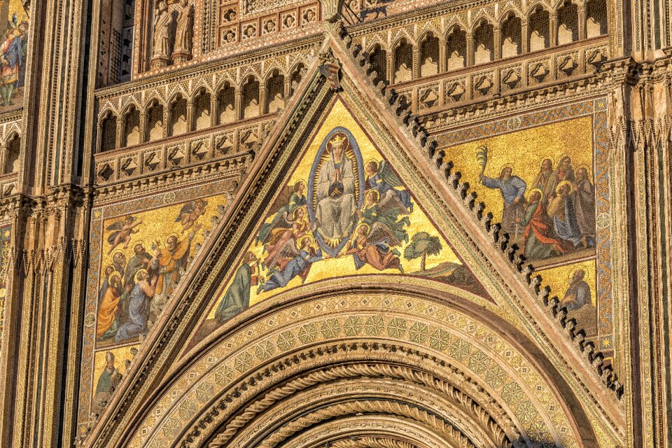 Detail italy gothic