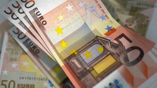 Bill cash 50 euro notes photo