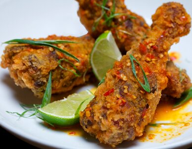 Cuisine chicken brown chicken