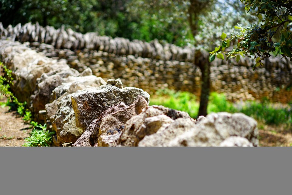Stone wall dry stone masonry stones