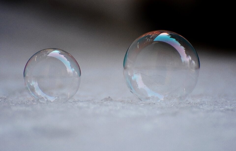 Soapy water make soap bubbles float