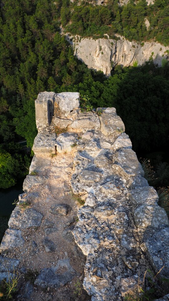 Ruin of philippe de cabassolle fontaine-de-vaucluse france