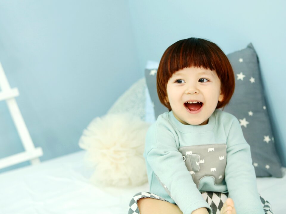 Baby models cyan light blue Free photos
