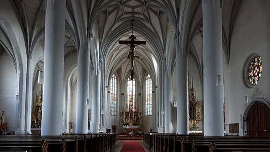 Cross chapel columnar