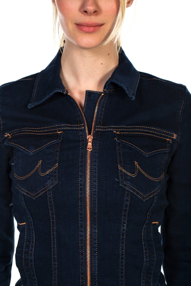 Jeans studio young model