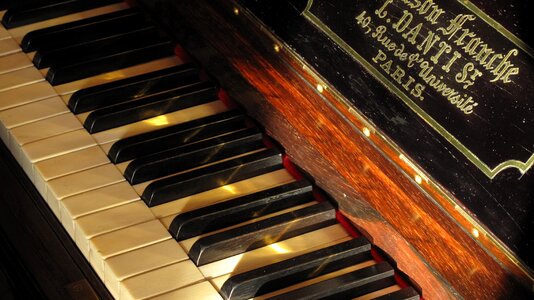 Music old instrument keyboard instrument photo