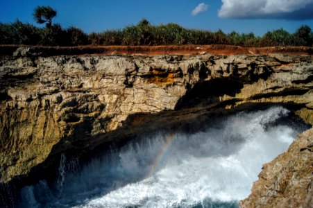 Cliff, Waves, Nusalembongan