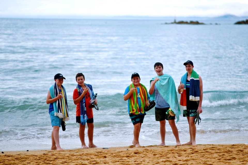 Sunshine, Boys, Sea