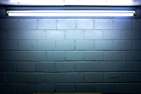 Strob, Wall, Brick wall