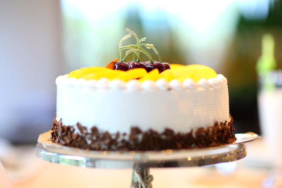 Cherries chocolate cream