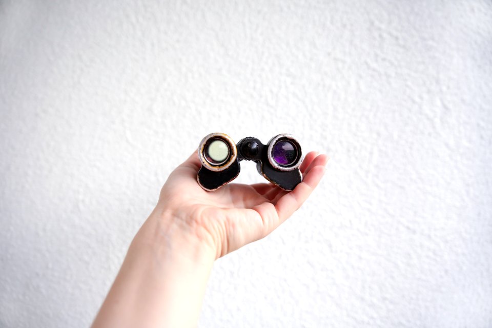 Binocular, Holding, Hold