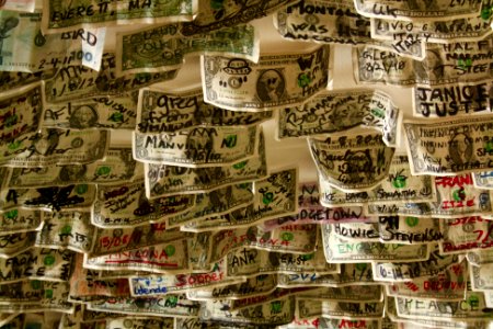 Alien, Desert, Dollars