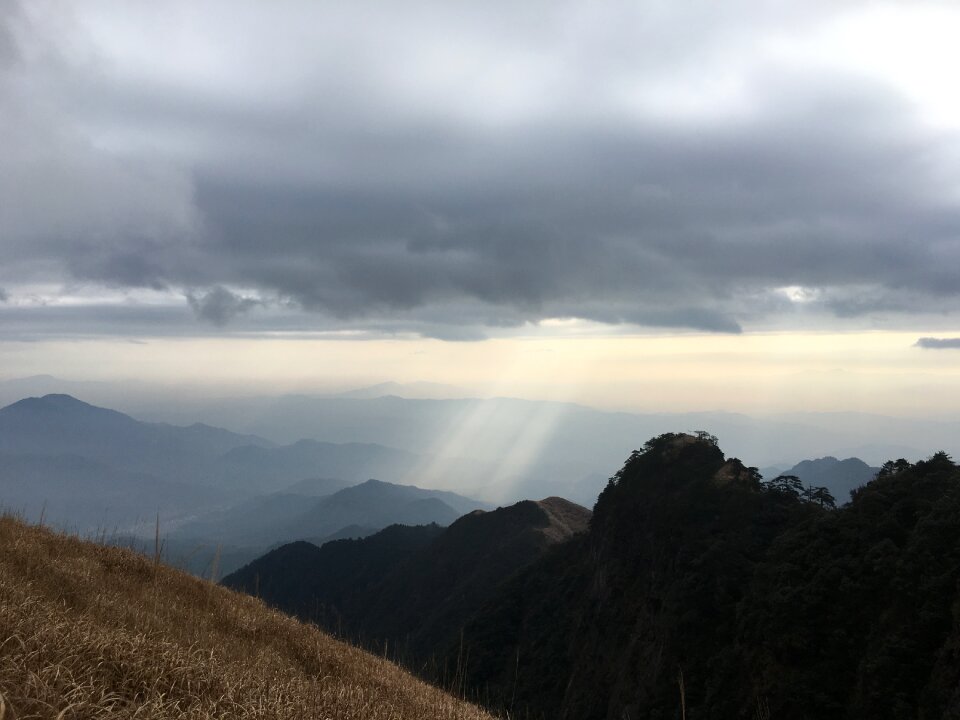 Wugongshan landscape painting sunrise